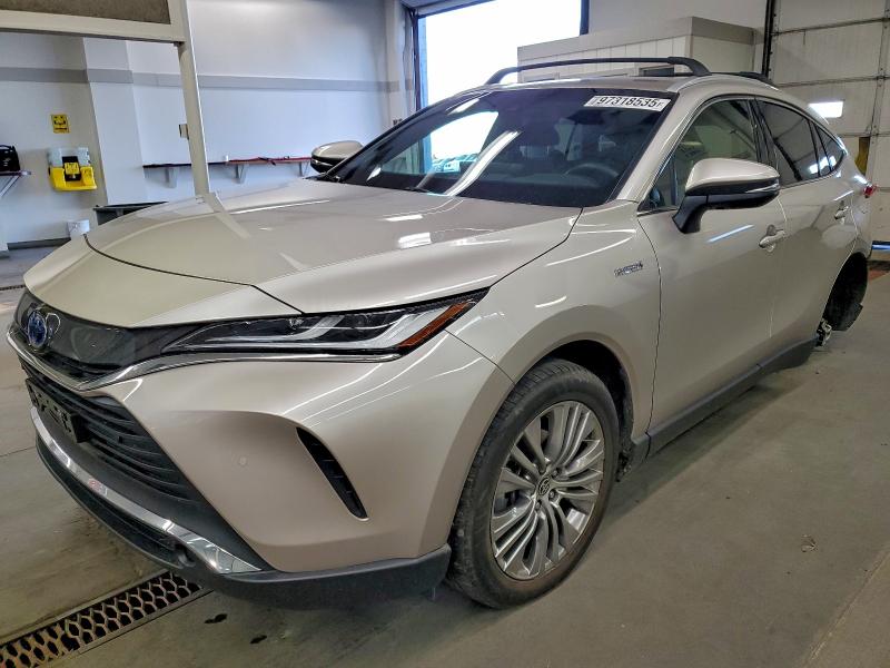 TOYOTA VENZA LE 2021 with VIN JTEAAAAH1MJ015498 - Photo from auction