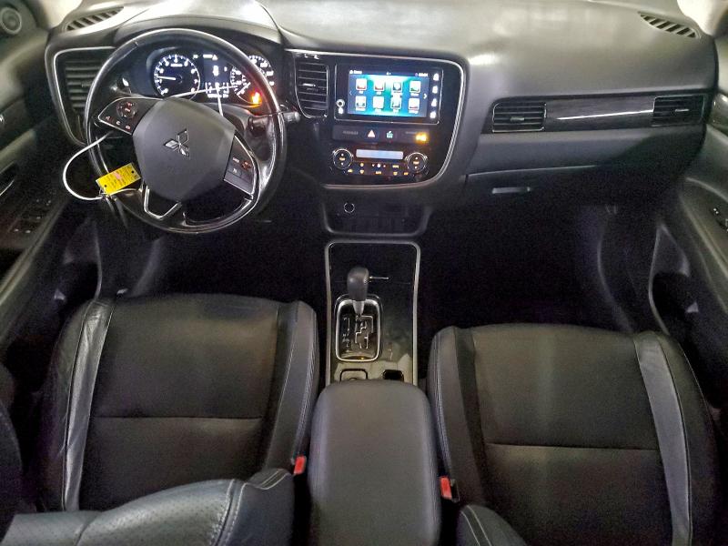 Photo 8 from auction – 2017 MITSUBISHI OUTLANDER with VIN JA4AZ3A31HZ008274