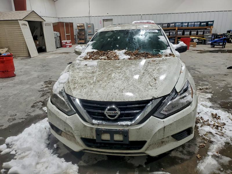 Photo 5 from auction – 2017 NISSAN ALTIMA 2.5 with VIN 1N4AL3AP3HC242015