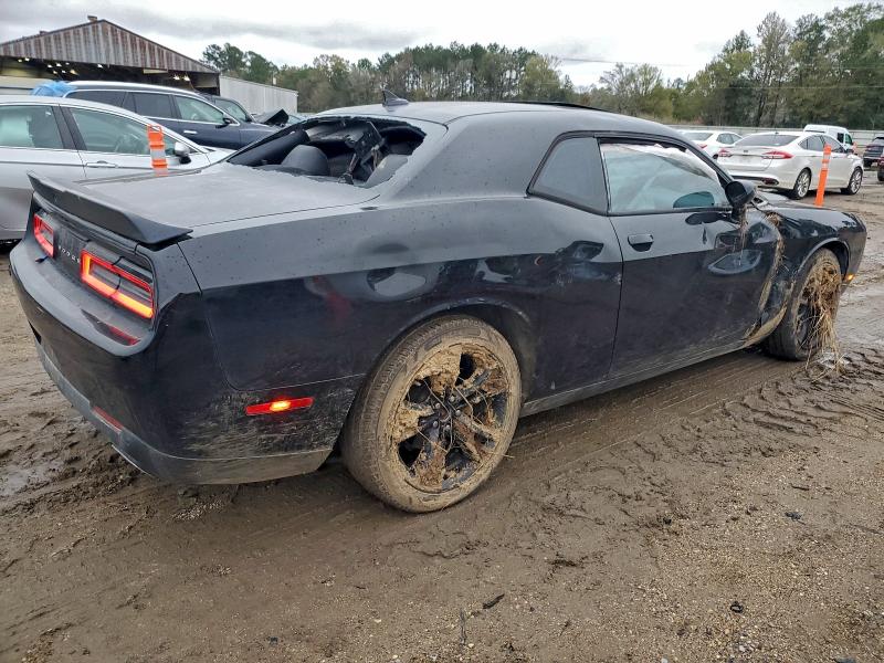 Photo 3 from auction – 2016 DODGE CHALLENGER with VIN 2C3CDZAG5GH264939
