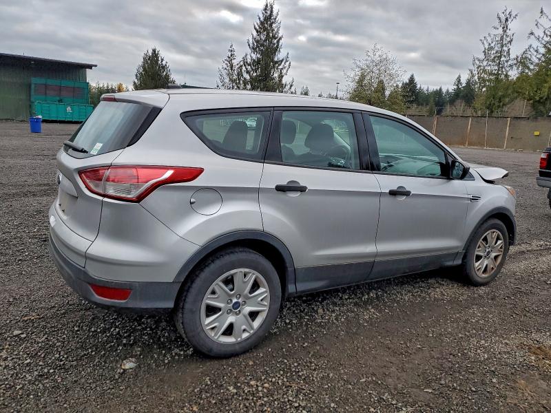 Photo 3 from auction – 2016 FORD ESCAPE S with VIN 1FMCU0F75GUB73680