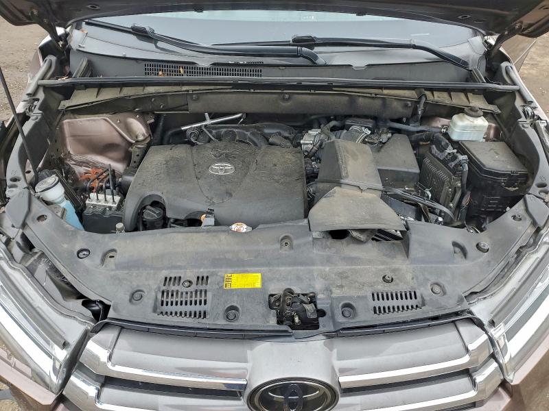 Photo 12 from auction – 2019 TOYOTA HIGHLANDER with VIN 5TDDZRFHXKS977381