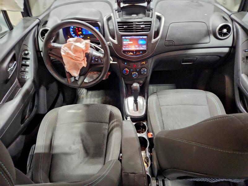 Photo 8 from auction – 2015 CHEVROLET TRAX LS with VIN KL7CJKSB1FB205048