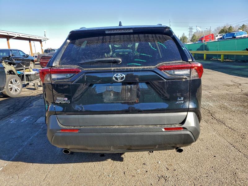 Photo 6 from auction – 2021 TOYOTA RAV4 LE with VIN 2T3F1RFV0MW215474