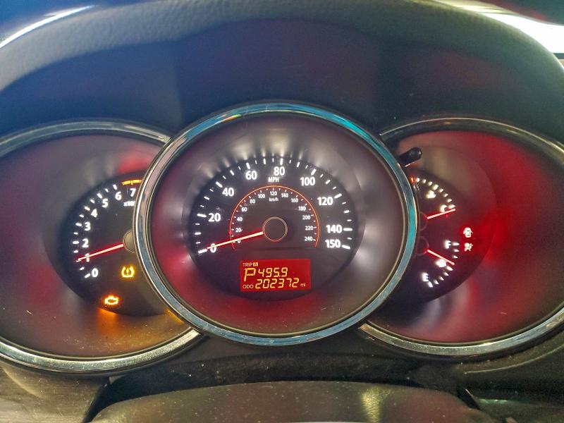 Photo 9 from auction – 2011 KIA SORENTO BA with VIN 5XYKTDA19BG078854