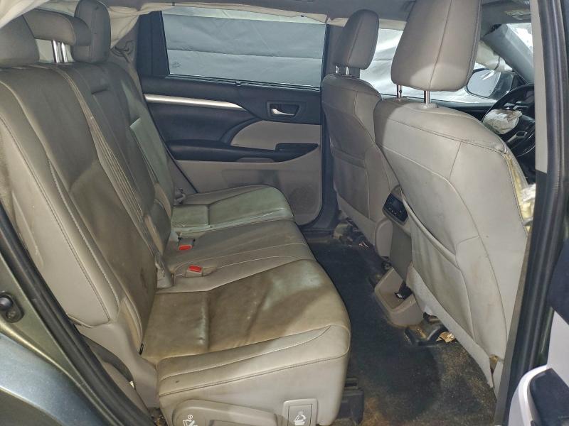 Photo 11 from auction – 2019 TOYOTA HIGHLANDER with VIN 5TDJZRFHXKS982003