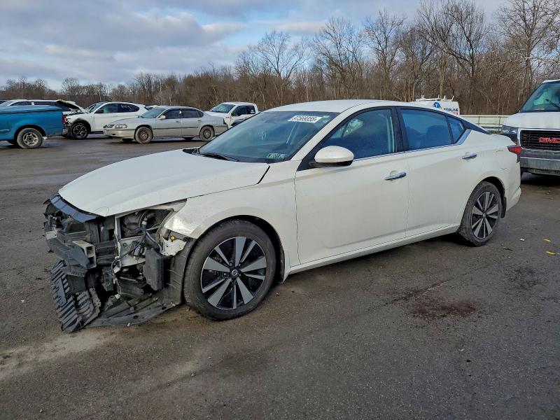NISSAN ALTIMA SV 2022 with VIN 1N4BL4DVXNN368862 - Photo from auction
