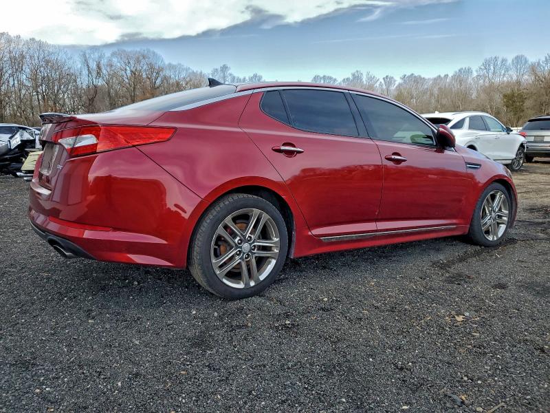 Photo 3 from auction – 2013 KIA OPTIMA SX with VIN 5XXGR4A66DG122199