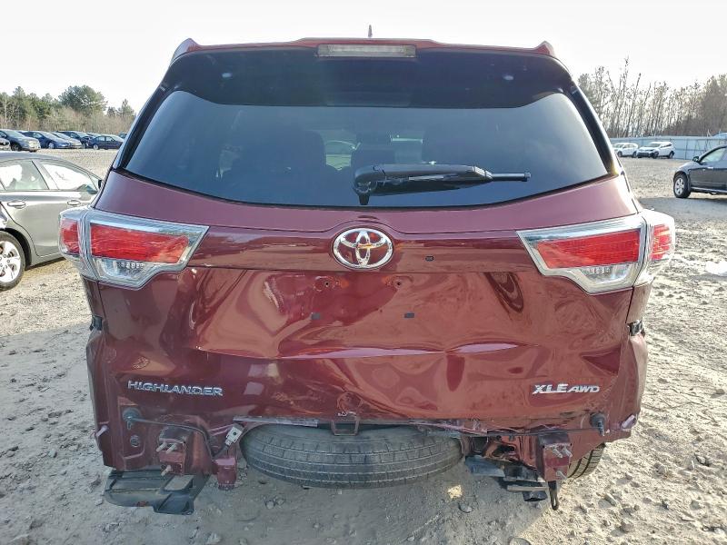 Photo 6 from auction – 2016 TOYOTA HIGHLANDER with VIN 5TDJKRFH9GS328301