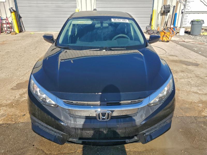 Photo 5 from auction – 2018 HONDA CIVIC with VIN 2HGFC2F50JH575214