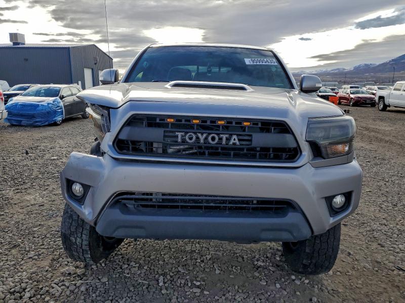 Photo 5 from auction – 2014 TOYOTA TACOMA DOU with VIN 3TMLU4EN9EM159536