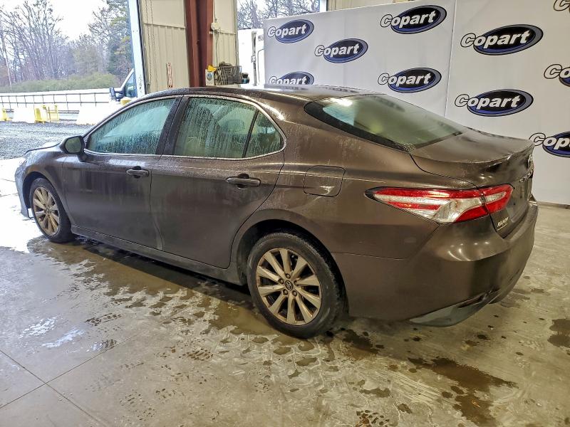 Photo 2 from auction – 2018 TOYOTA CAMRY with VIN 4T1B11HK5JU596391