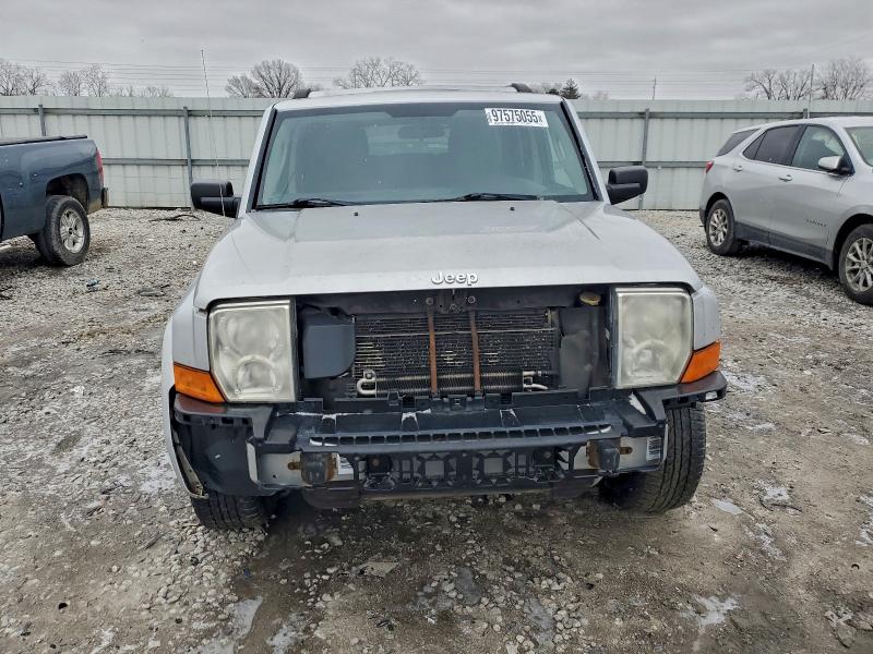 Photo 5 from auction – 2008 JEEP COMMANDER with VIN 1J8HG48K38C235782
