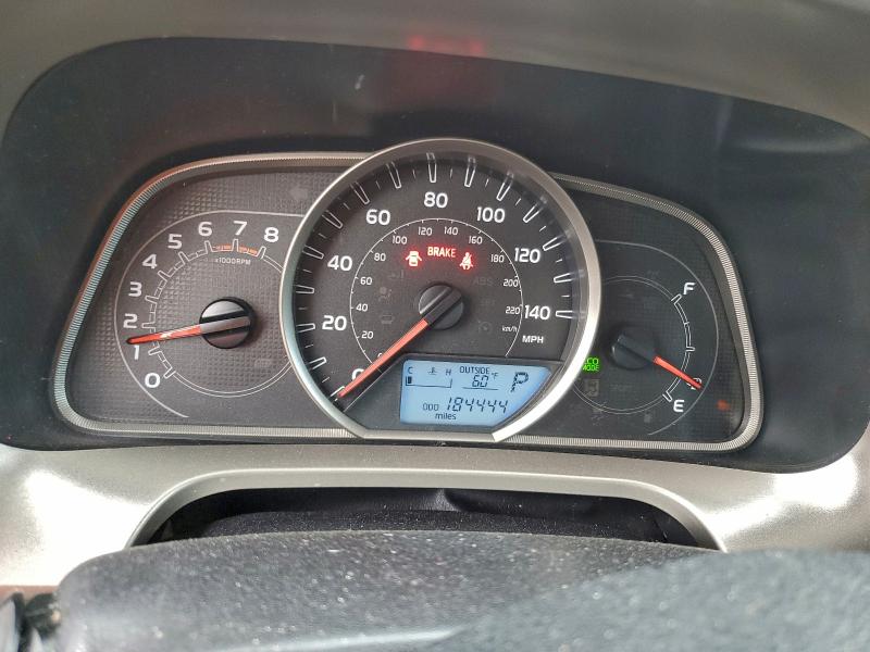 Photo 9 from auction – 2015 TOYOTA RAV4 LE with VIN JTMZFREV4FJ050126