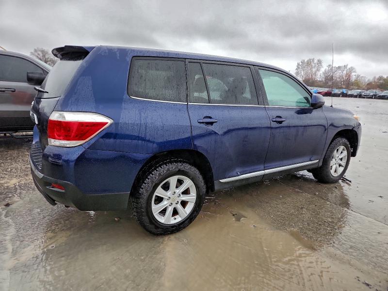 Photo 3 from auction – 2011 TOYOTA HIGHLANDER with VIN 5TDBK3EH5BS062819