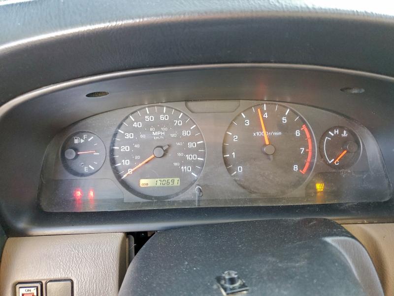 Photo 9 from auction – 2001 NISSAN FRONTIER C with VIN 1N6ED27T01C402166