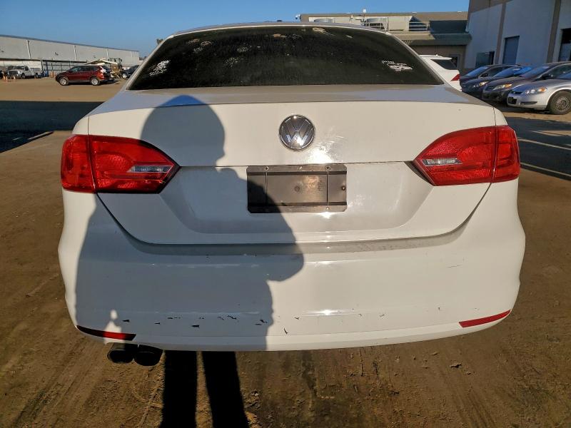 Photo 6 from auction – 2011 VOLKSWAGEN JETTA BASE with VIN 3VW2K7AJ4BM305582