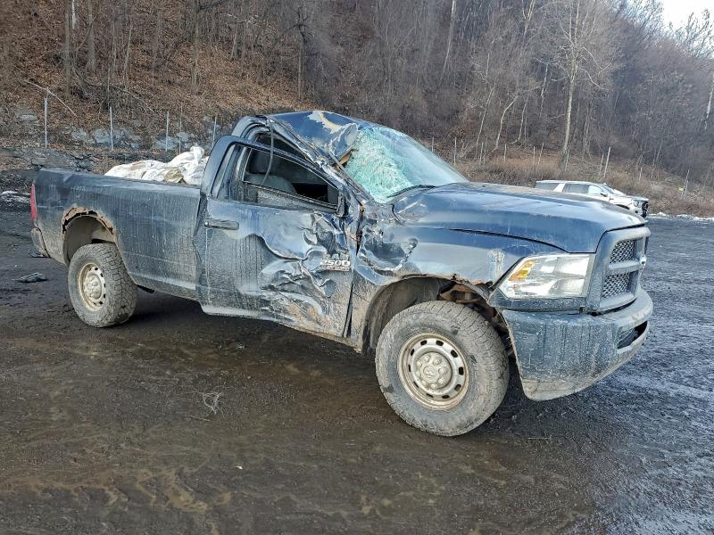 Фото 4 с аукциона – 2013 RAM 2500 ST с VIN 3C6LR5ATXDG609484