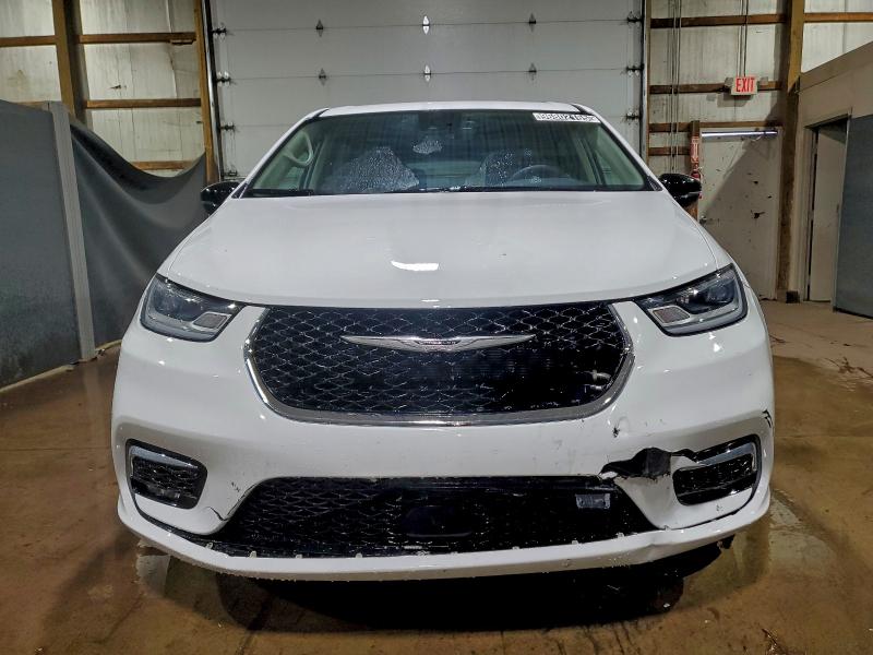 Photo 5 from auction – 2024 CHRYSLER PACIFICA T with VIN 2C4RC1BGXRR182243