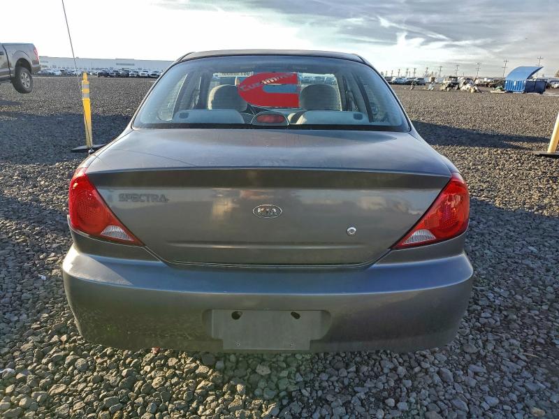 Photo 6 from auction – 2003 KIA SPECTRA BA with VIN KNAFB121235294702