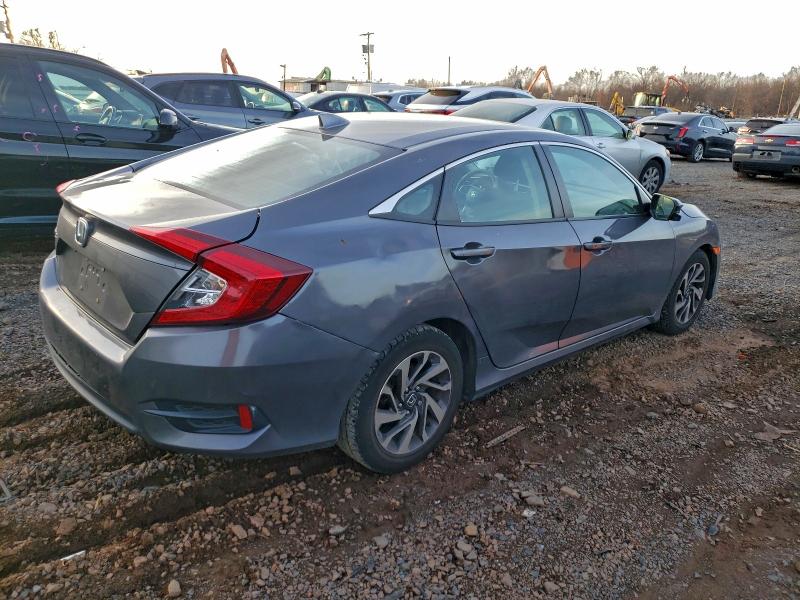Photo 3 from auction – 2017 HONDA CIVIC EX with VIN 2HGFC2F75HH571753