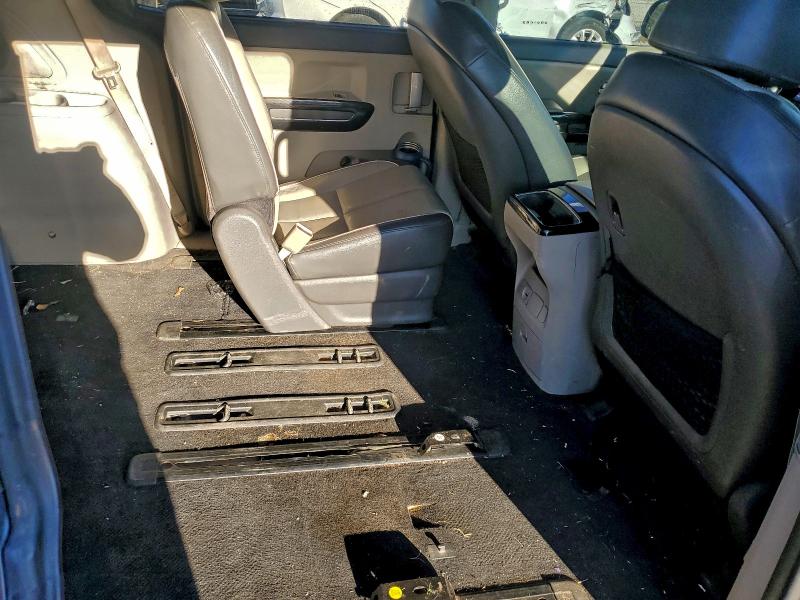Photo 11 from auction – 2015 KIA SEDONA EX with VIN KNDMC5C19F6060049