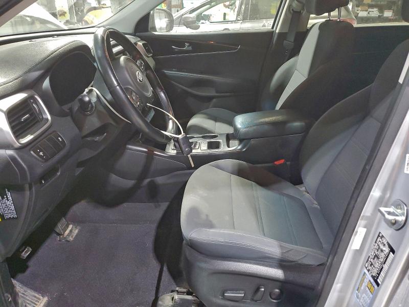 Photo 7 from auction – 2017 KIA SORENTO with VIN 5XYPG4A33HG195219