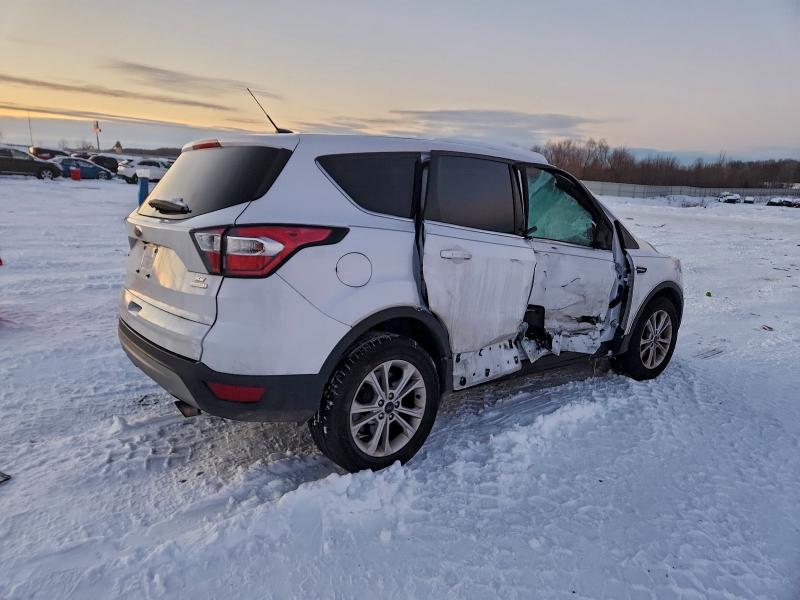 Photo 3 from auction – 2017 FORD ESCAPE SE with VIN 1FMCU0GD2HUE21230