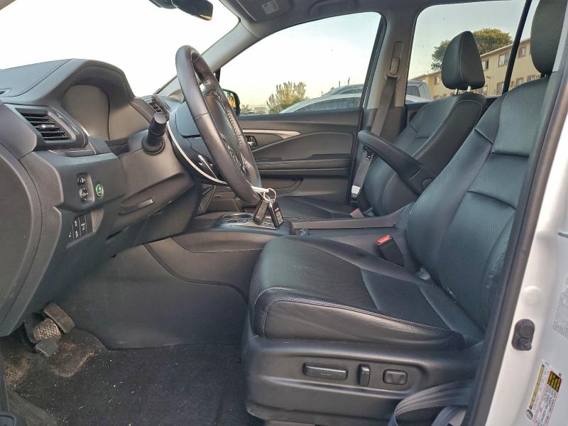Photo 7 from auction – 2023 HONDA RIDGELINE with VIN 5FPYK3F53PB021445