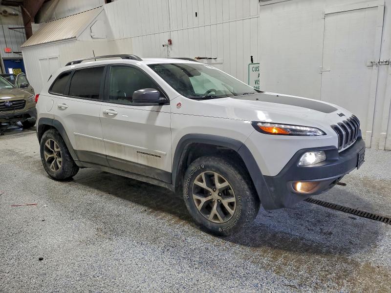 Photo 4 from auction – 2017 JEEP CHEROKEE T with VIN 1C4PJMBSXHD237102