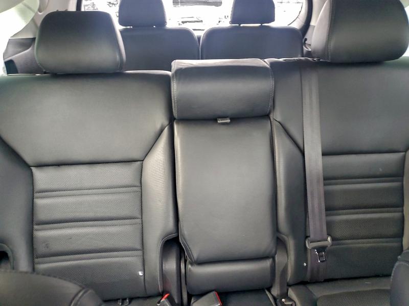 Photo 10 from auction – 2016 KIA SORENTO SX with VIN 5XYPKDA50GG015449