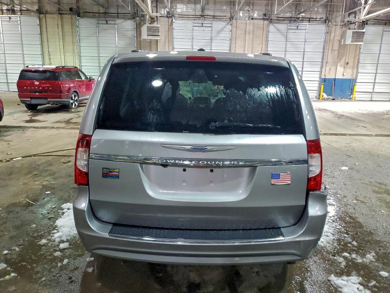 Photo 6 from auction – 2016 CHRYSLER TOWN & COU with VIN 2C4RC1AG2GR112167