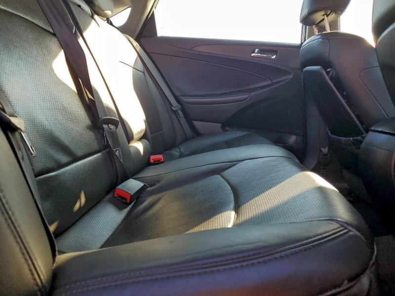 Photo 10 from auction – 2011 HYUNDAI SONATA SE with VIN 5NPEC4AC6BH214882