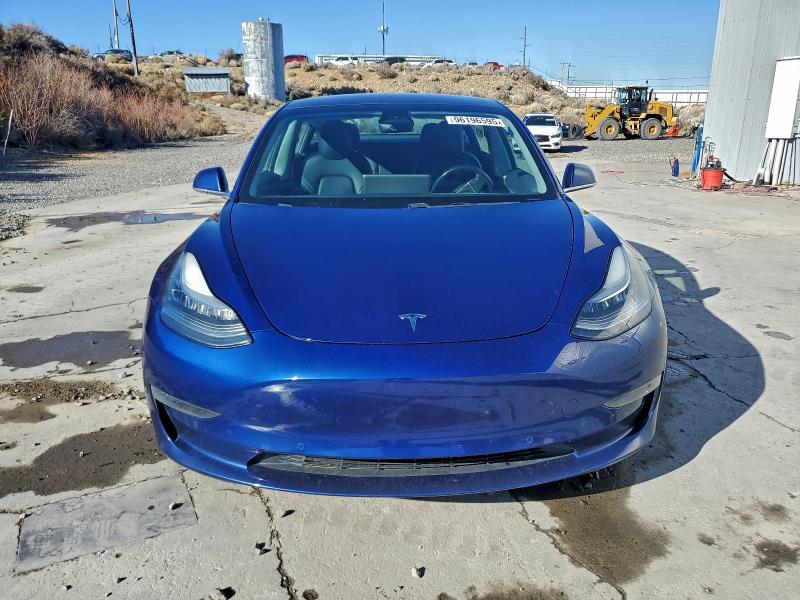Photo 5 from auction – 2018 TESLA MODEL 3 with VIN 5YJ3E1EB6JF146467