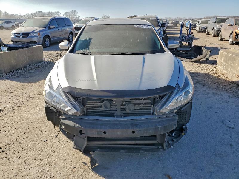 Photo 5 from auction – 2017 NISSAN ALTIMA 2.5 with VIN 1N4AL3AP7HC472608