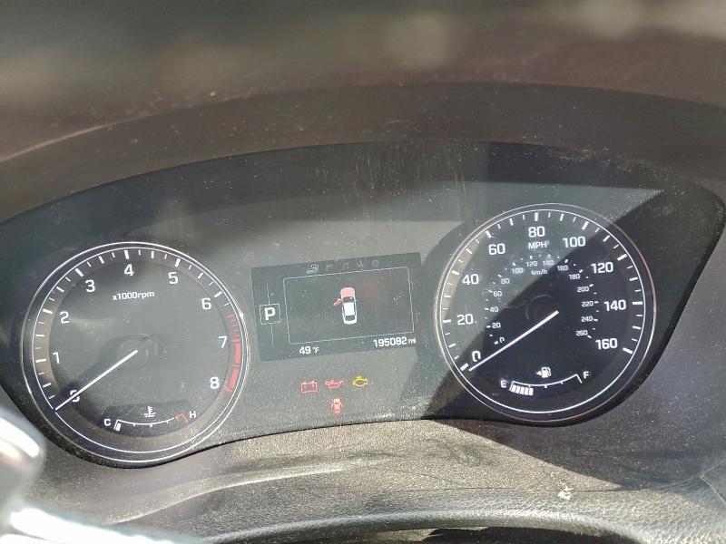 Photo 9 from auction – 2015 HYUNDAI GENESIS with VIN KMHGN4JE3FU020886