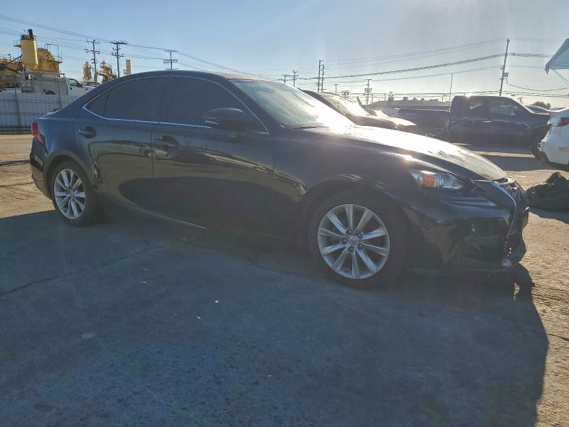 Photo 4 from auction – 2014 LEXUS IS 250 with VIN JTHBF1D20E5010335