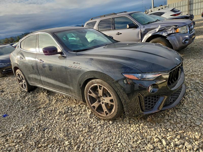 Photo 4 from auction – 2023 MASERATI LEVANTE MO with VIN ZN661YUM7PX419580