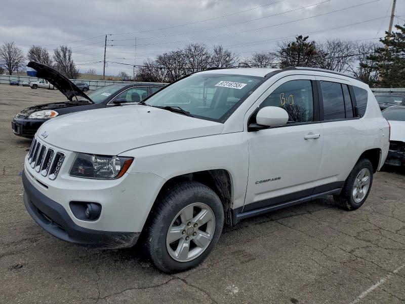JEEP COMPASS LA 2016 with VIN 1C4NJCEA5GD732360 - Photo from auction