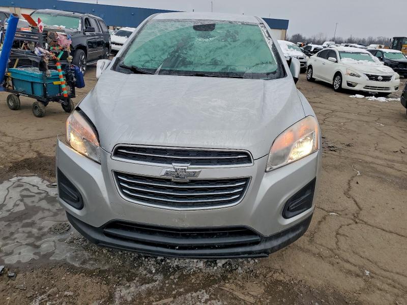 Photo 5 from auction – 2016 CHEVROLET TRAX with VIN KL7CJKSB5GB760618