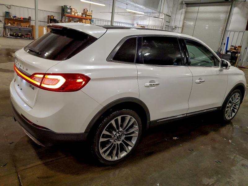 Photo 3 from auction – 2016 LINCOLN MKX RESERV with VIN 2LMTJ8LP8GBL66685