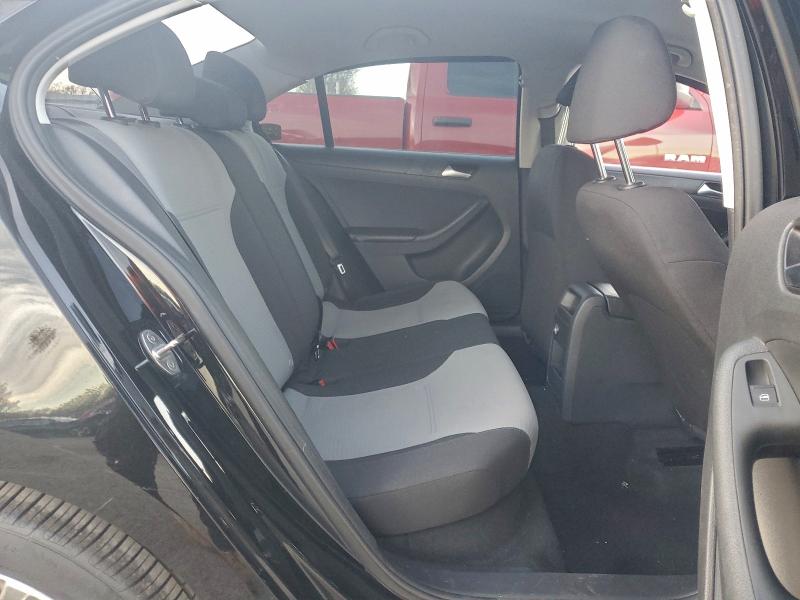 Photo 10 from auction – 2017 VOLKSWAGEN JETTA S with VIN 3VW2B7AJ2HM238344