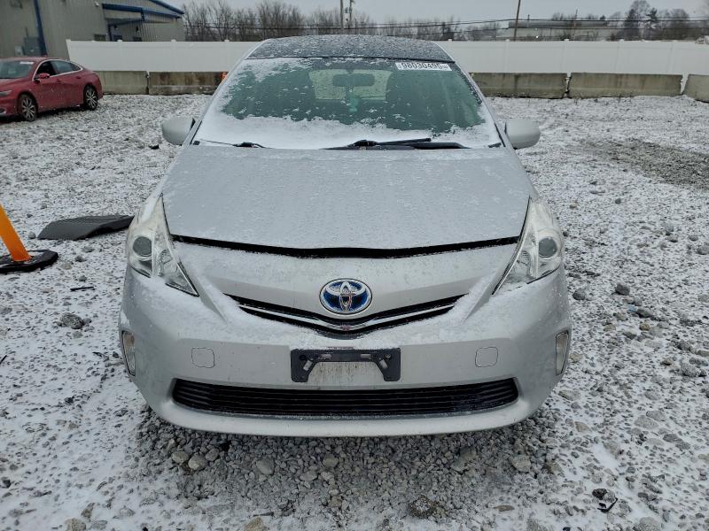 Photo 5 from auction – 2014 TOYOTA PRIUS V with VIN JTDZN3EU2E3337068