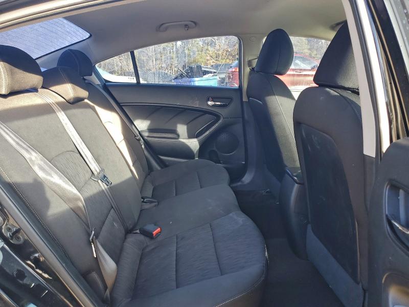 Photo 10 from auction – 2016 KIA FORTE LX with VIN KNAFK4A68G5609541