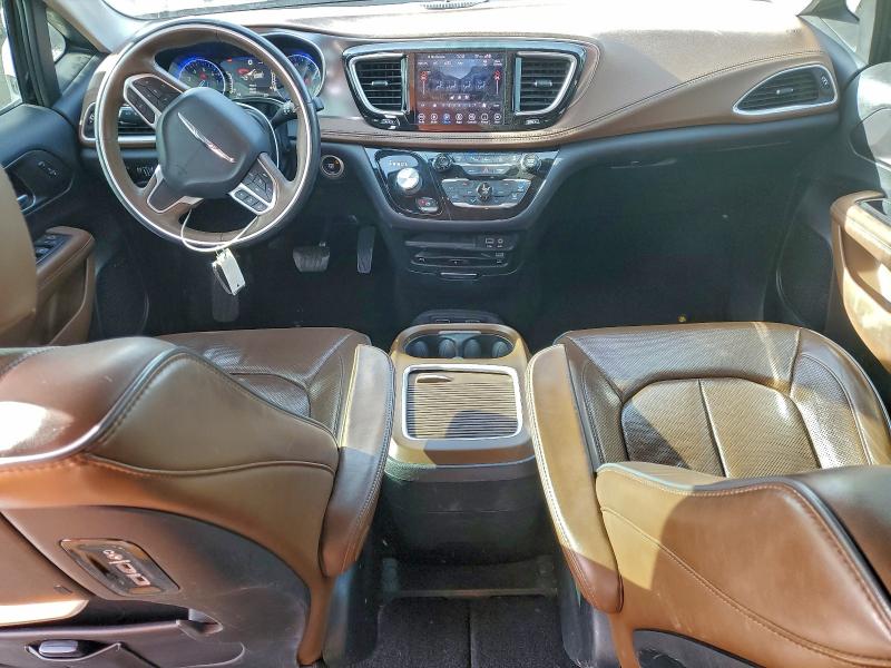 Foto 8 de la subasta – 2018 CHRYSLER PACIFICA L con VIN 2C4RC1GG7JR117637