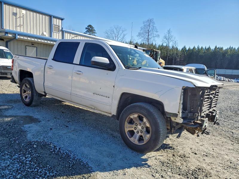 Photo 4 from auction – 2018 CHEVROLET SILVERADO with VIN 3GCUKREC2JG210275