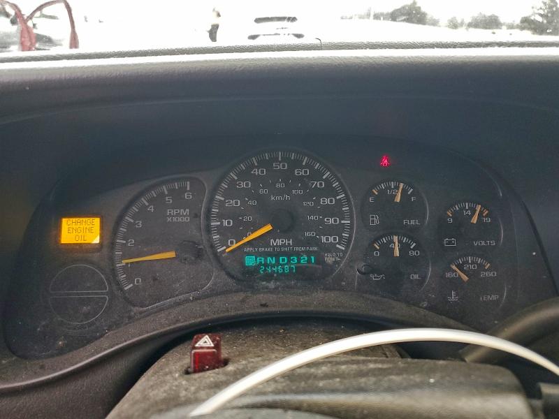 Photo 9 from auction – 2000 CHEVROLET SILVERADO with VIN 1GCEK19T4YE356033