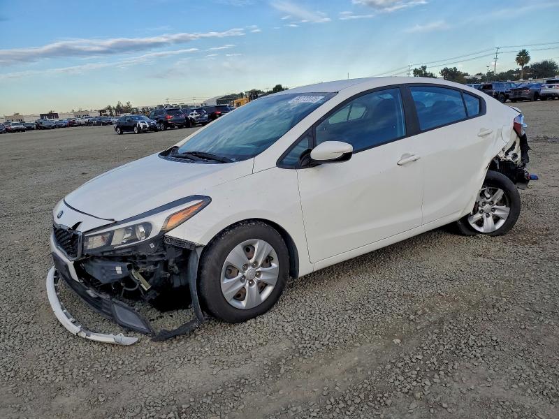 KIA FORTE LX 2017 with VIN 3KPFK4A73HE084048 - Photo from auction