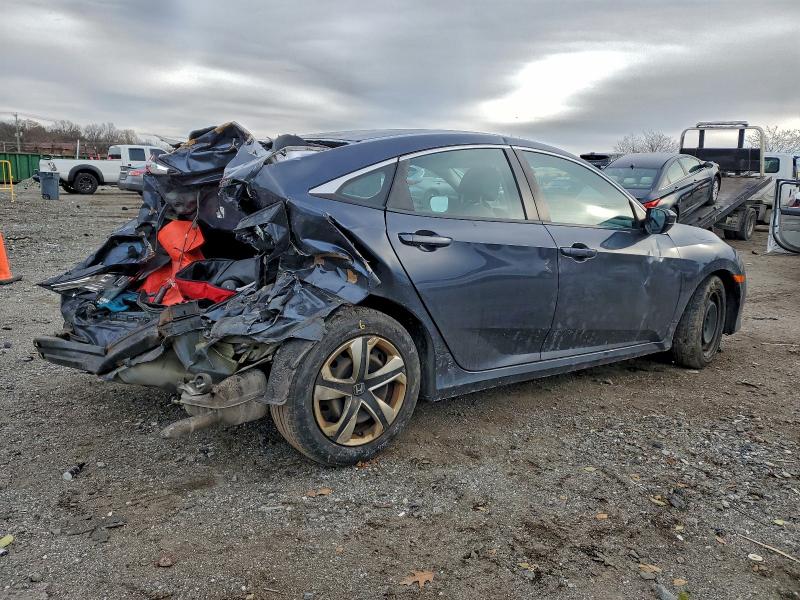 Photo 3 from auction – 2018 HONDA CIVIC with VIN 2HGFC2F56JH515714