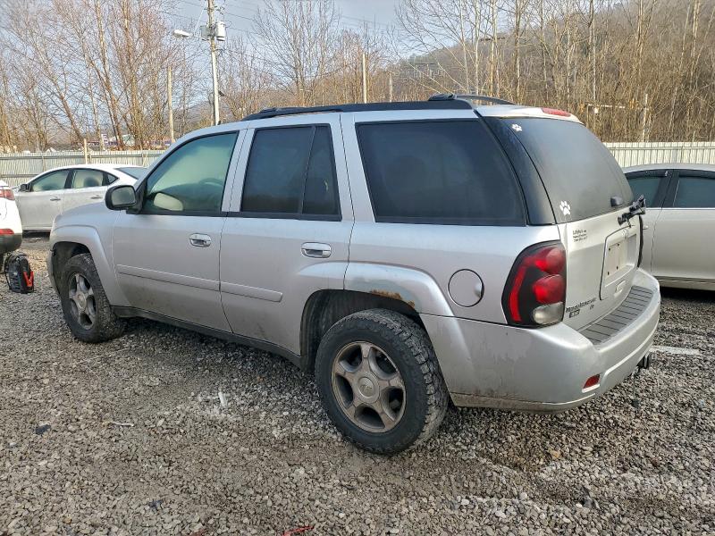 Photo 2 from auction – 2009 CHEVROLET TRAILBLAZE with VIN 1GNDT33S492128712